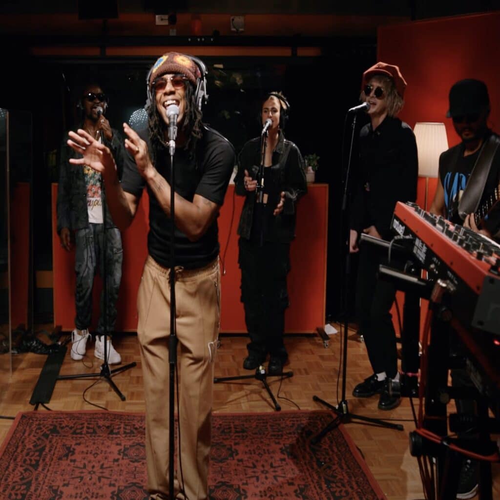 Gold Fang covers Elton John, I'm Still Standing on triple-j