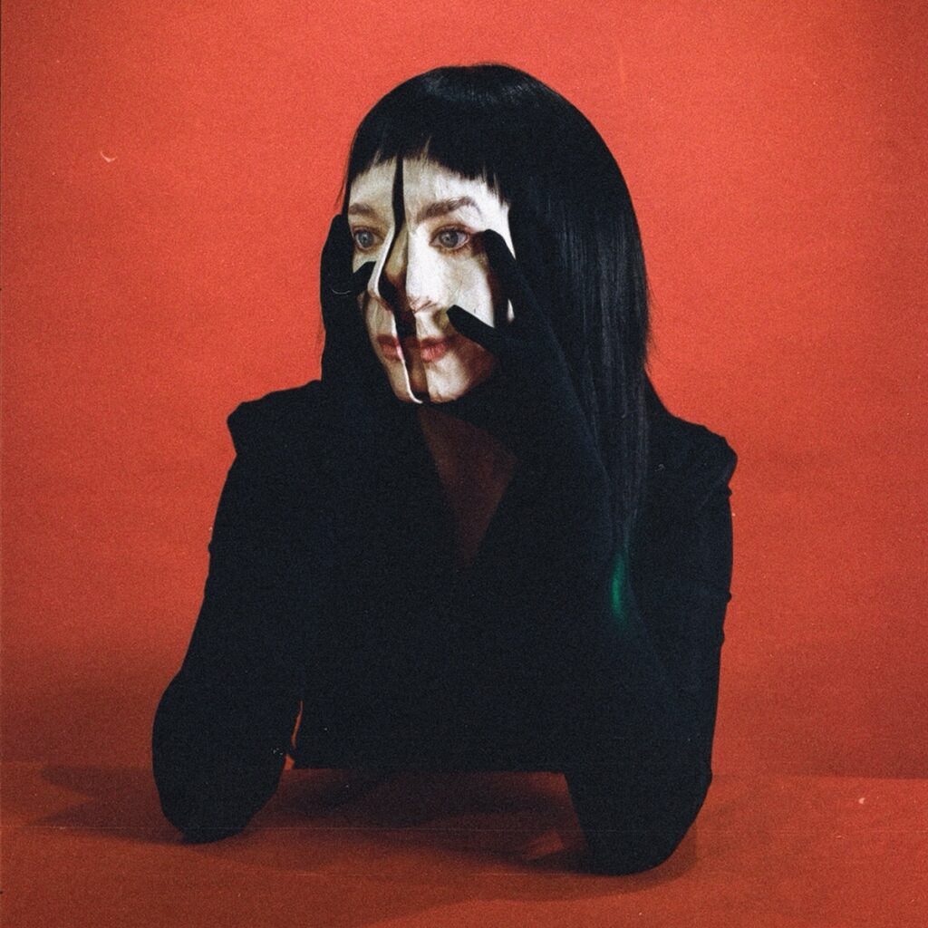 Allie X, Girl With No Face [📷: Twin Music Inc]